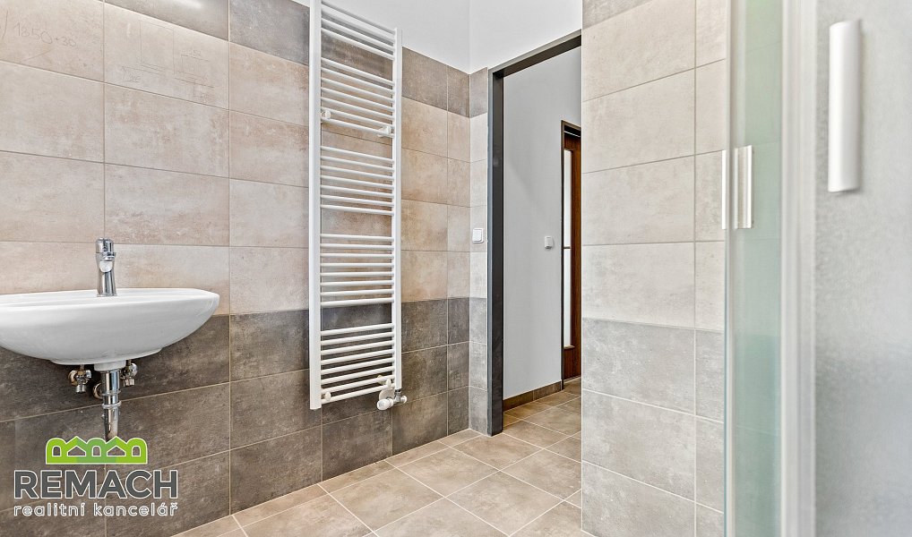 Pronájem bytu 1+1 42 m², Náchod – náhled fotky 8