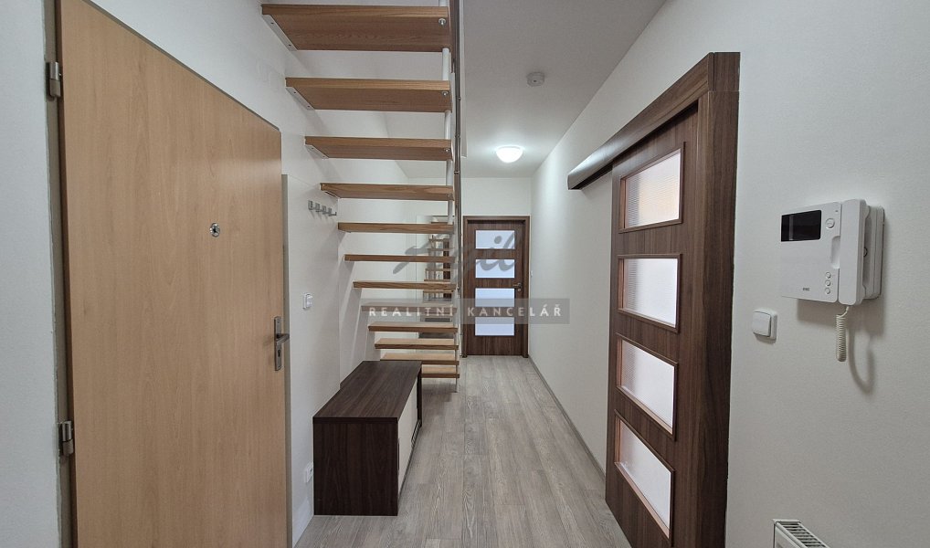 Prodej bytu 3+kk 99 m², Ivančice – náhled fotky 15