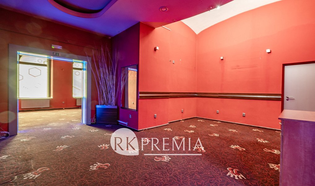 Pronájem obchodních prostor 130 m², Teplice – náhled fotky 12