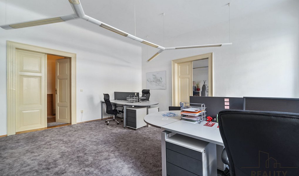 Pronájem kanceláře 82 m², Pardubice – náhled fotky 4