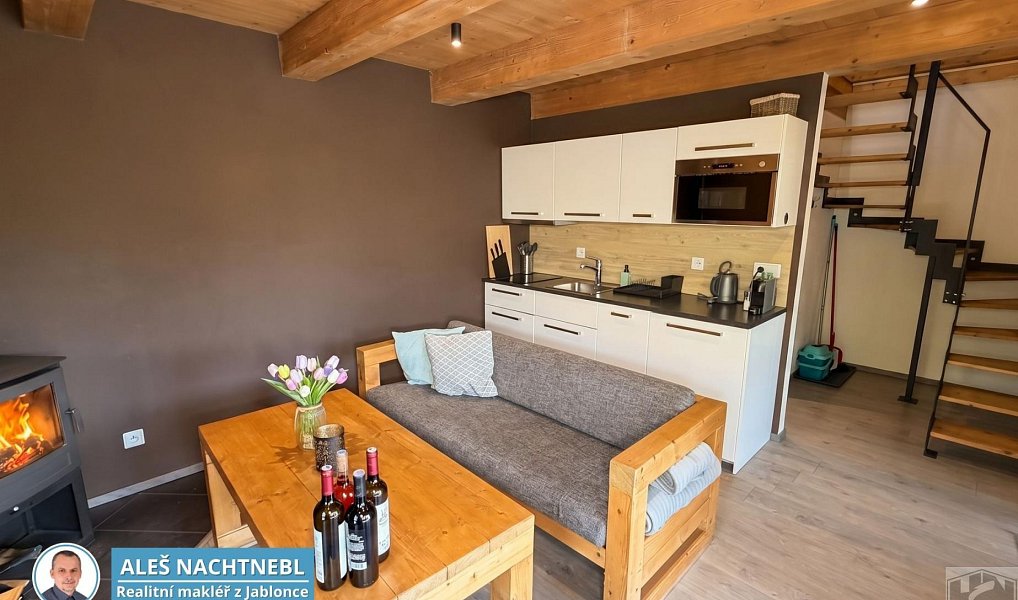 Prodej ubytovacího objektu 178 m², Libuň – náhled fotky 48