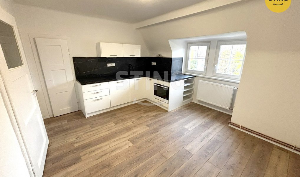 Pronájem bytu 2+1 52 m², Krnov – náhled fotky 2