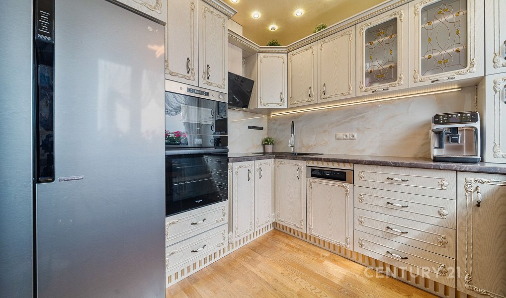 Prodej bytu 3+1 77 m², Praha – náhled fotky 2