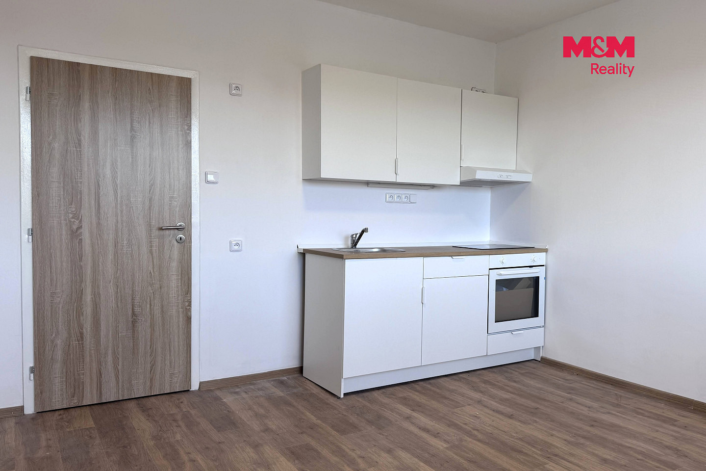 Pronájem bytu 2+kk 42 m² — photo 2