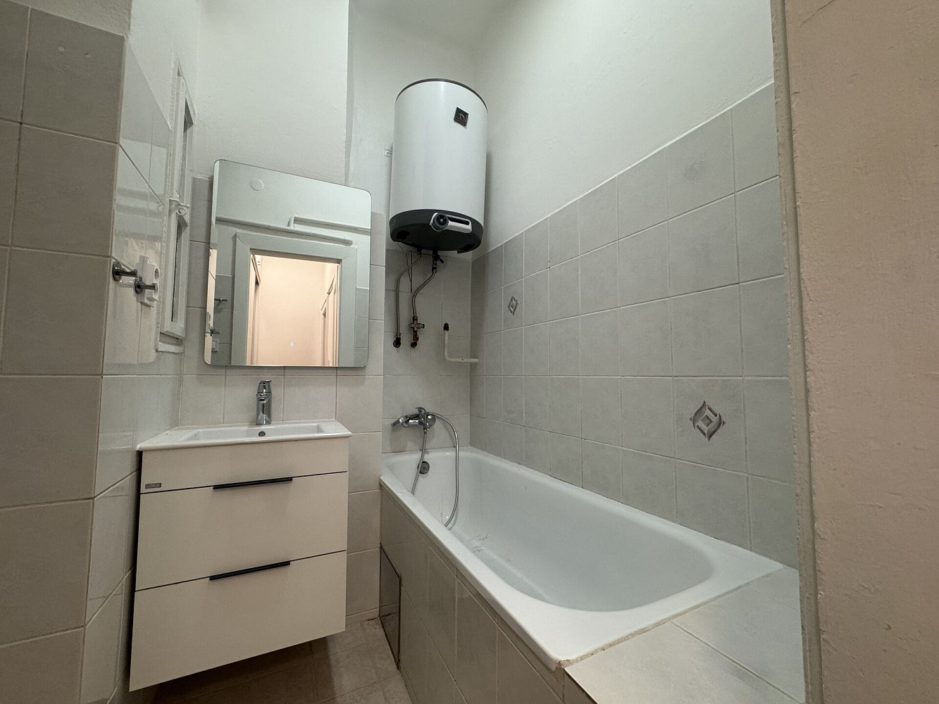 Pronájem bytu 2+kk 48 m² – fotografie 5