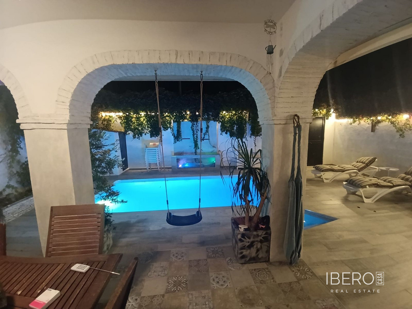 Prodej domu 240 m² s pozemkem 150 m² - Widok 3
