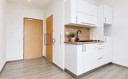 Pronájem bytu 1+kk 16 m², sídliště Vajgar, Jindřichův Hradec - Jindřichův Hradec III