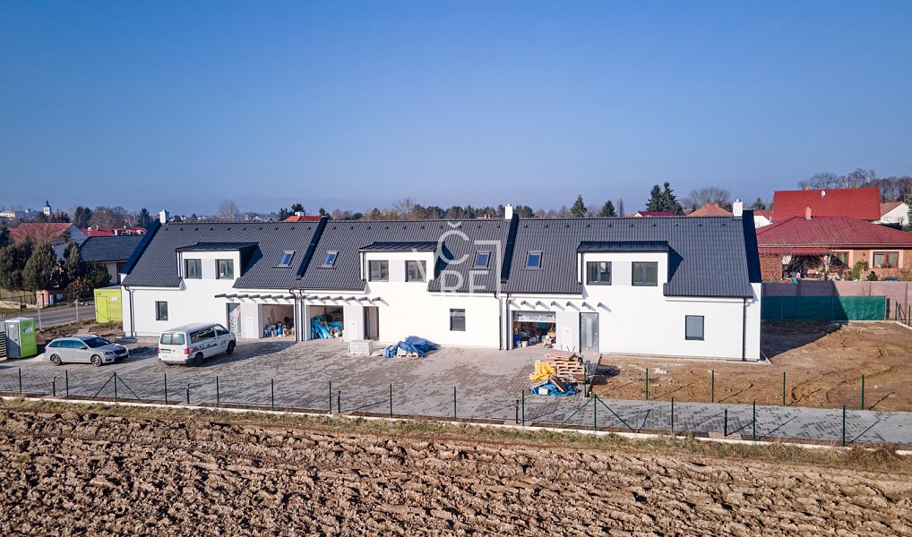 Pronájem domu 148 m² s pozemkem 255 m², Chlumec nad Cidlinou – náhled fotky 37