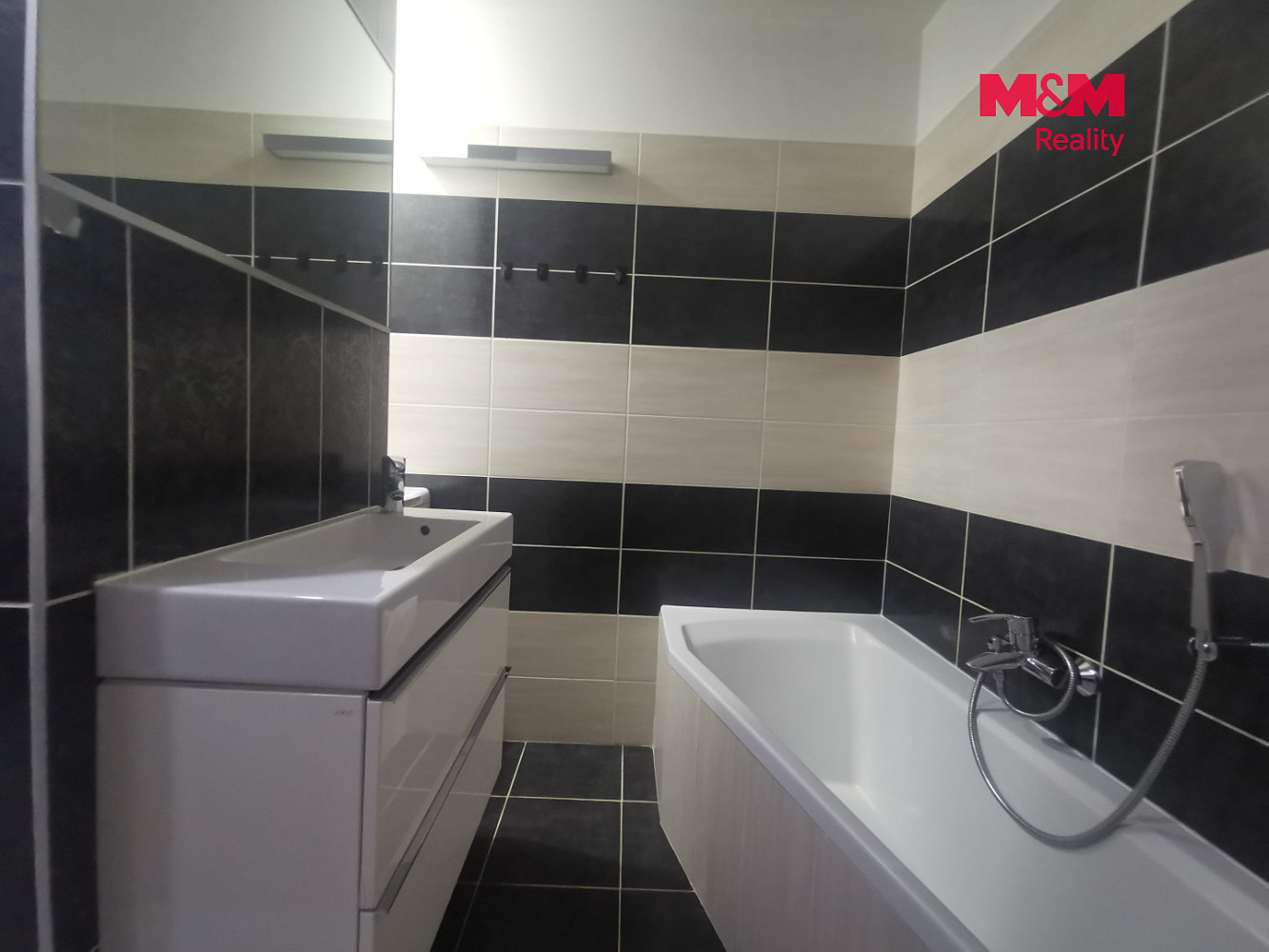 Prodej bytu 2+1 53 m² – fotografie 4