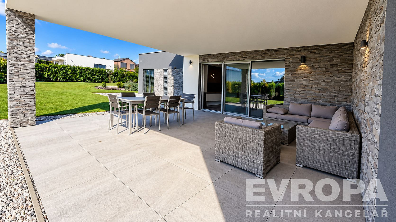 Pronájem domu 376 m² s pozemkem 1 282 m² – fotografie 4