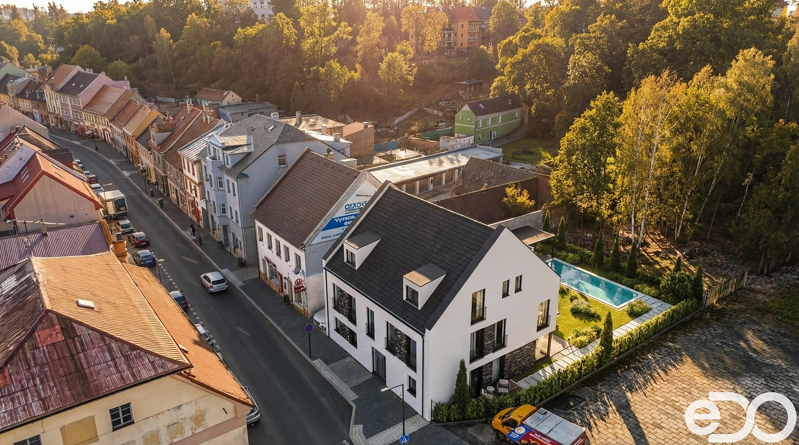 Prodej komerčního pozemku 571 m² – pohled 3