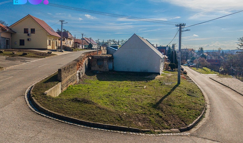 Prodej stavebního pozemku 187 m², Pouzdřany – náhled fotky 3