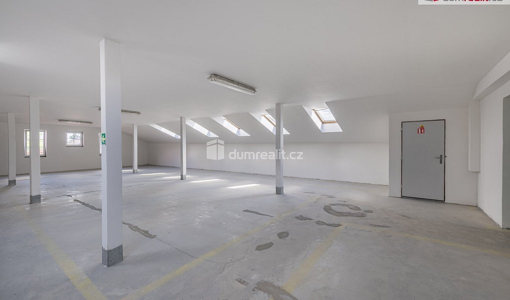 Pronájem výrobních prostor 4 300 m², Doksy – náhled fotky 28