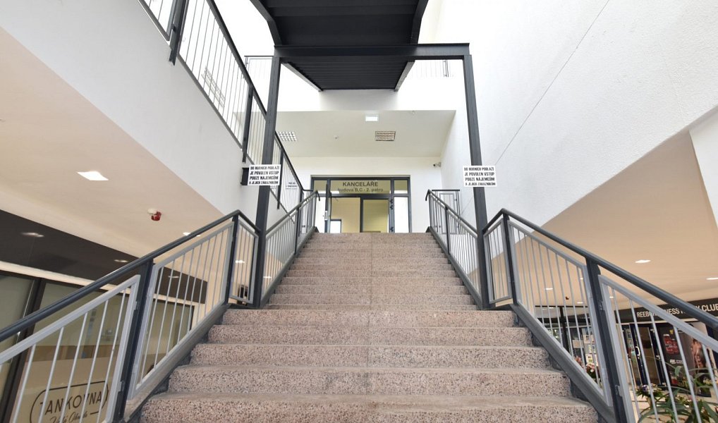 Pronájem obchodních prostor 102 m², Ořech – náhled fotky 10