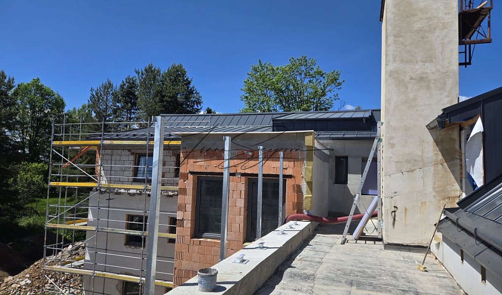 Prodej ubytovacího objektu 1 948 m², Záblatí – náhled fotky 9