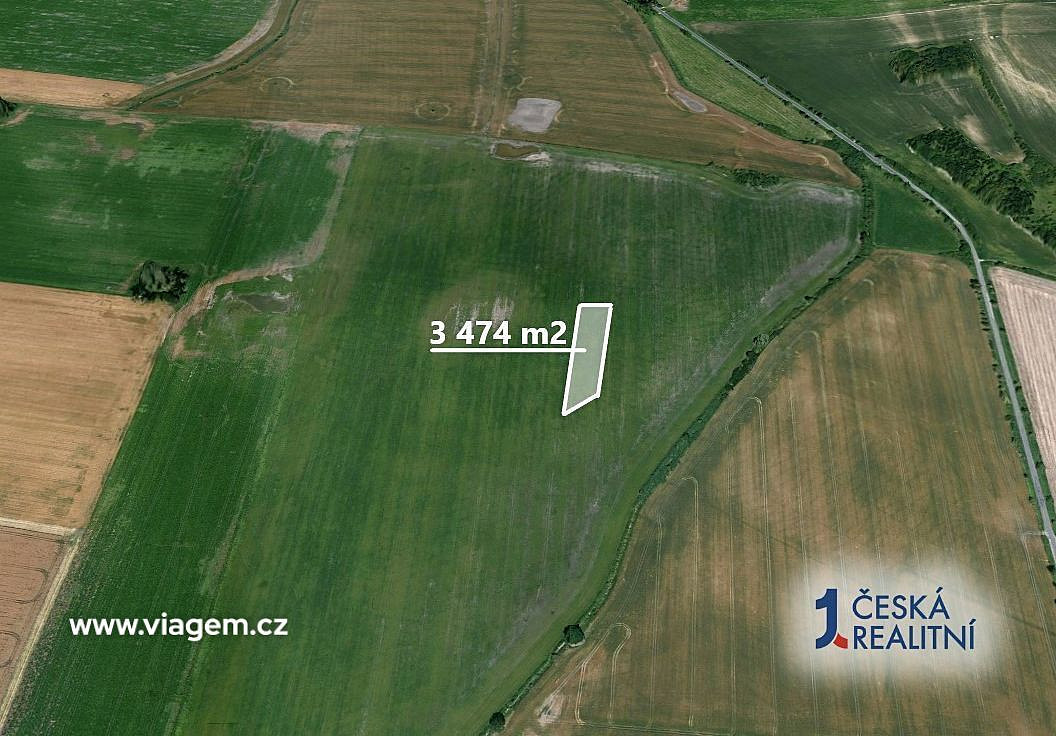 Pole 3 474 m², Podíl 25 % o výměře 869 m² – pohled 2