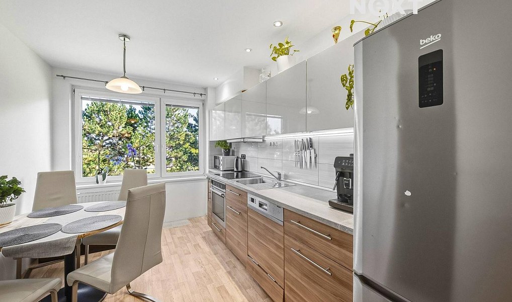 Prodej bytu 3+1 70 m², Nové Město – náhled fotky 3