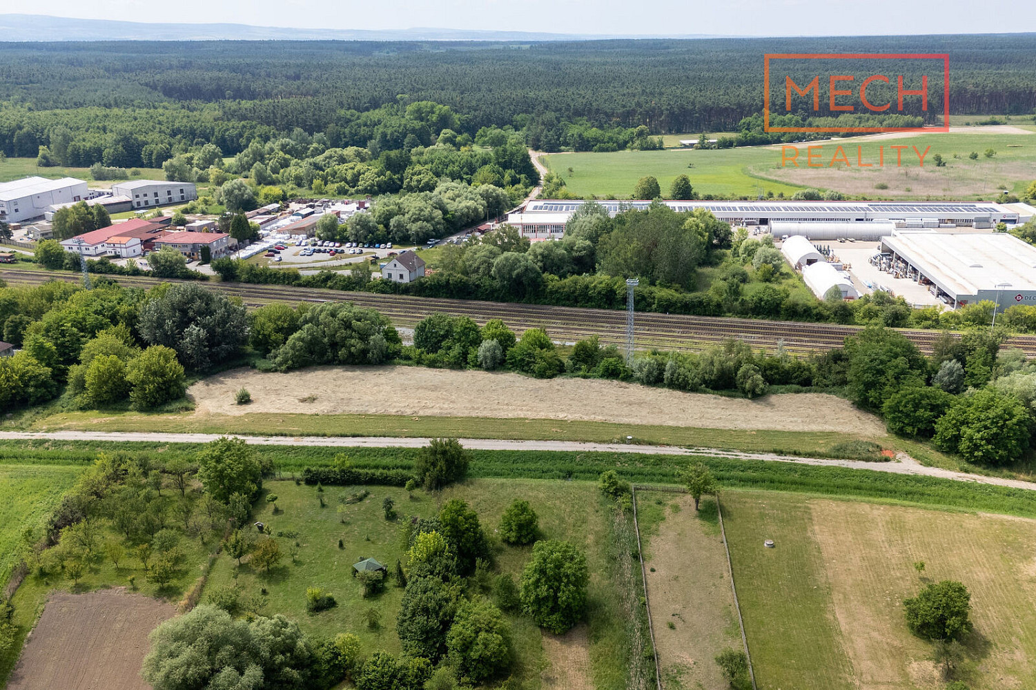 Prodej komerčního pozemku 11 267 m² – fotografie 3