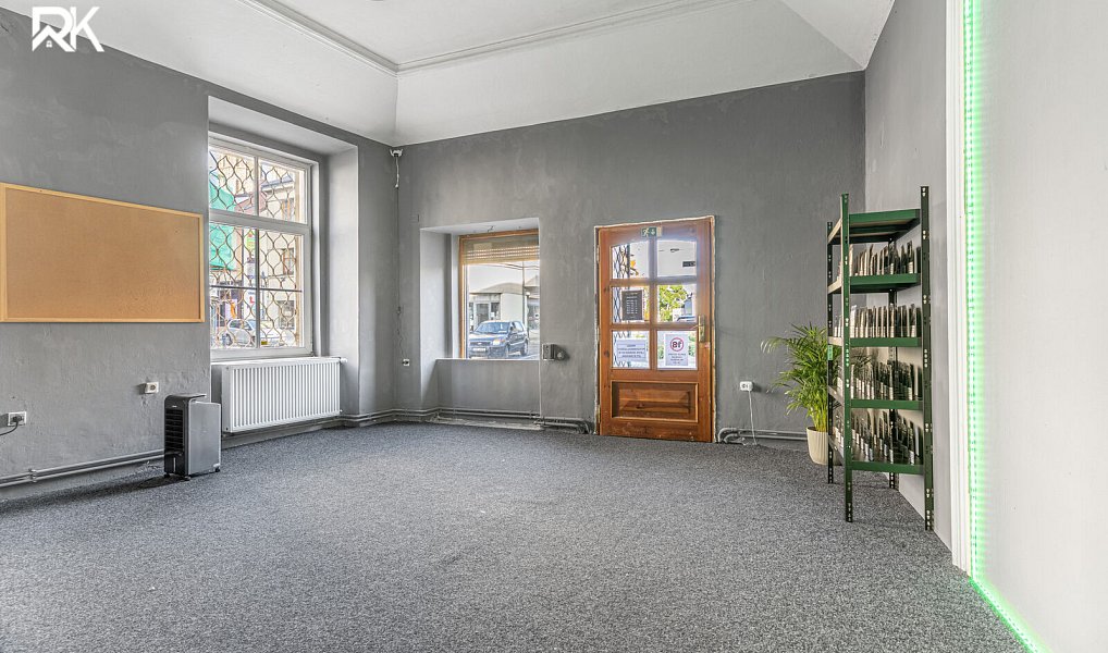 Prodej obchodních prostor 186 m², Kolín – náhled fotky 4