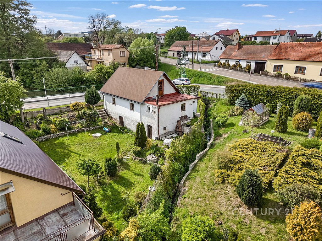 Prodej domu 120 m² s pozemkem 421 m² — photo 2