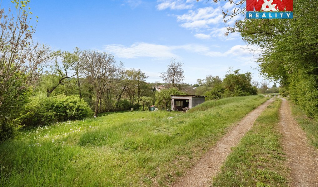Prodej stavebního pozemku 1 442 m², Slaný – náhled fotky 4