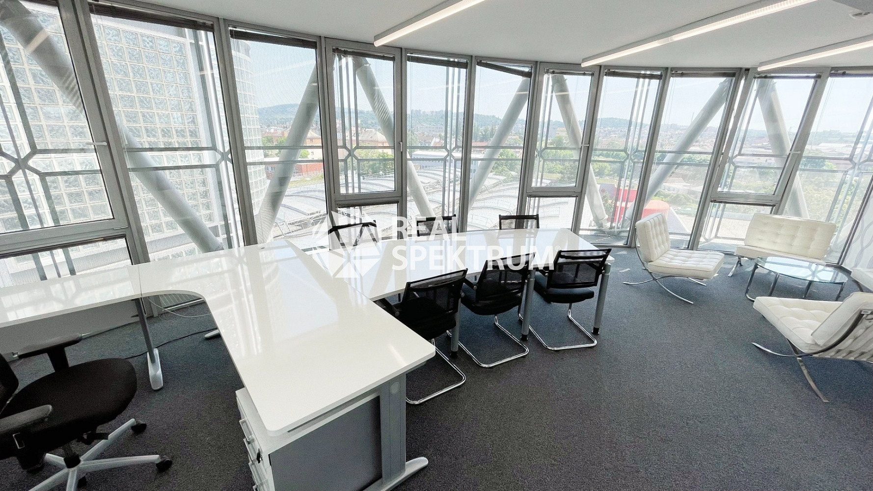 Pronájem kanceláře 53 m² – fotografie 5