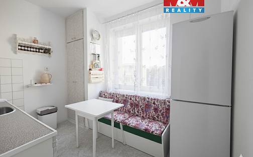 Prodej bytu 3+1 69 m², SPC R, Krnov - Pod Cvilínem, okres Bruntál