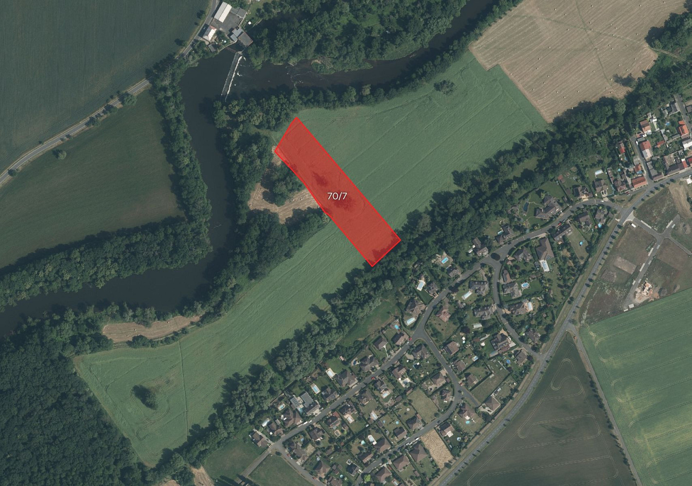 Prodej pole 8 556 m²