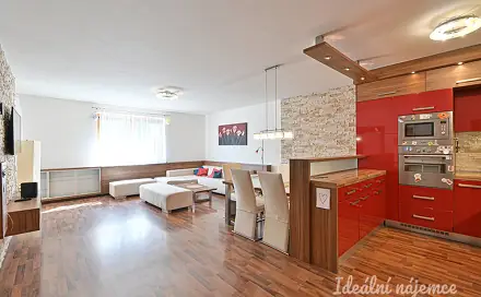 Pronájem bytu 3+kk 88 m², Polní, Slavkov u Brna, okres Vyškov
