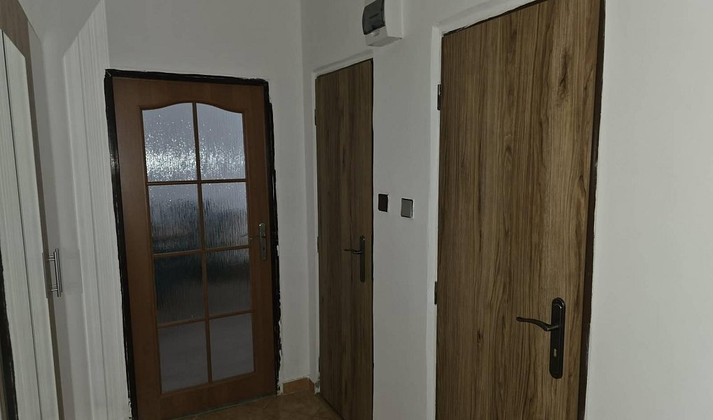 Pronájem bytu 2+1 56 m², Chomutov – náhled fotky 12
