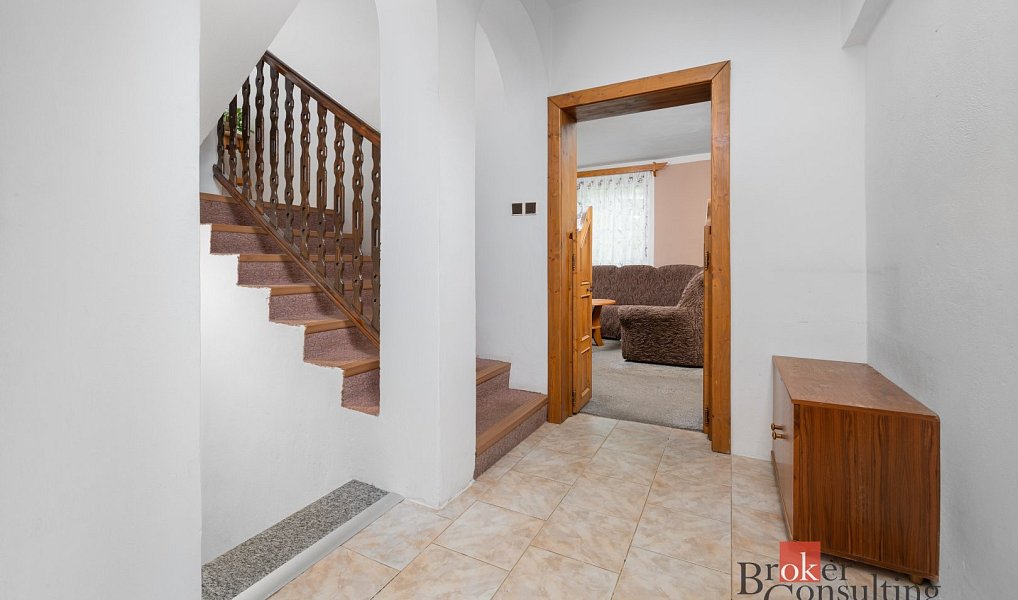 Prodej domu 141 m² s pozemkem 837 m², Zahrádky – náhled fotky 9