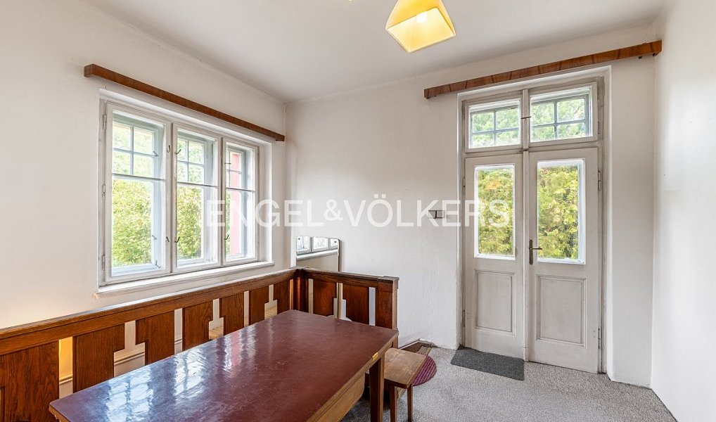 Prodej domu 255 m² s pozemkem 740 m², Praha – náhled fotky 13