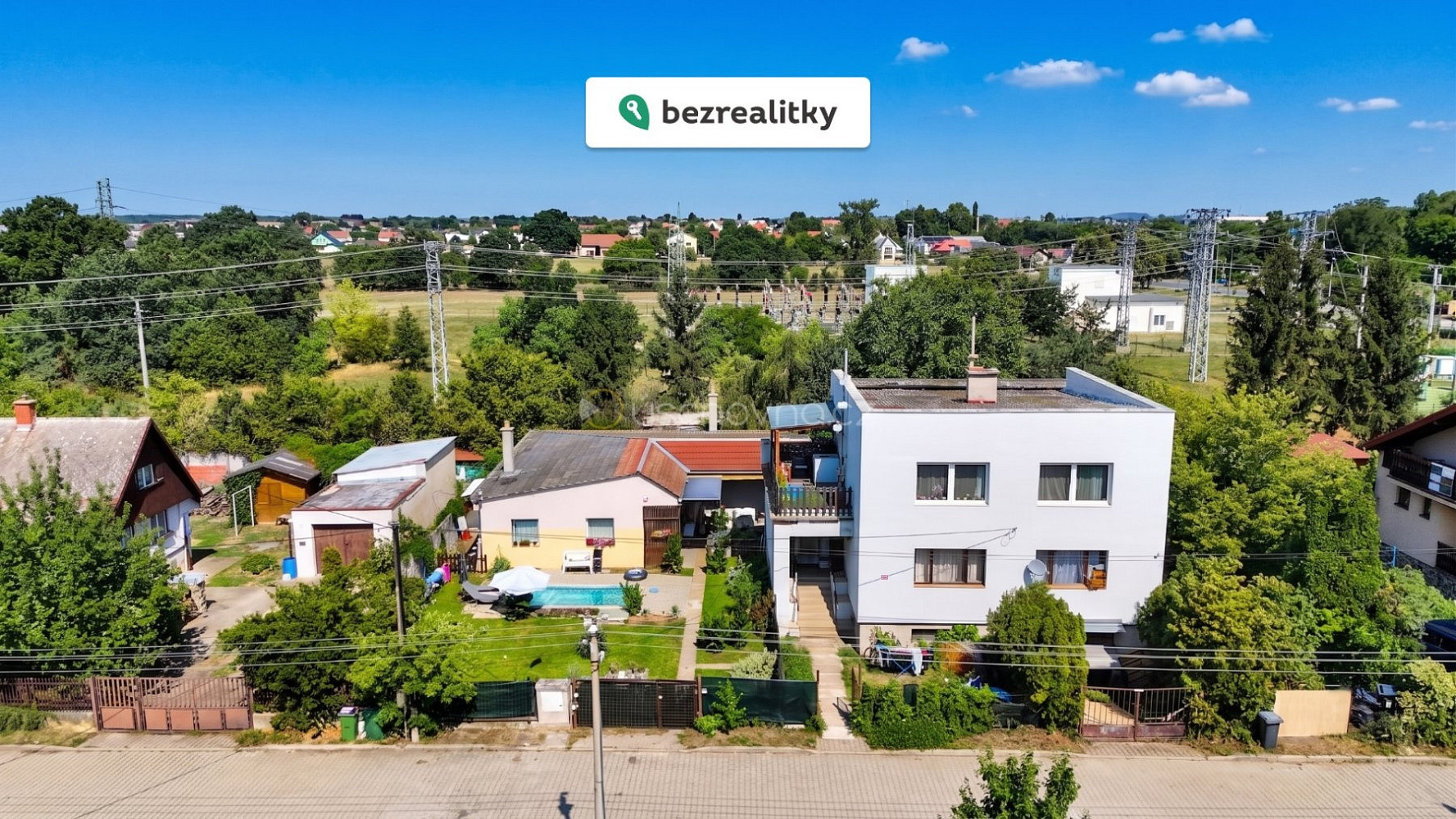 Prodej domu 326 m² s pozemkem 800 m²