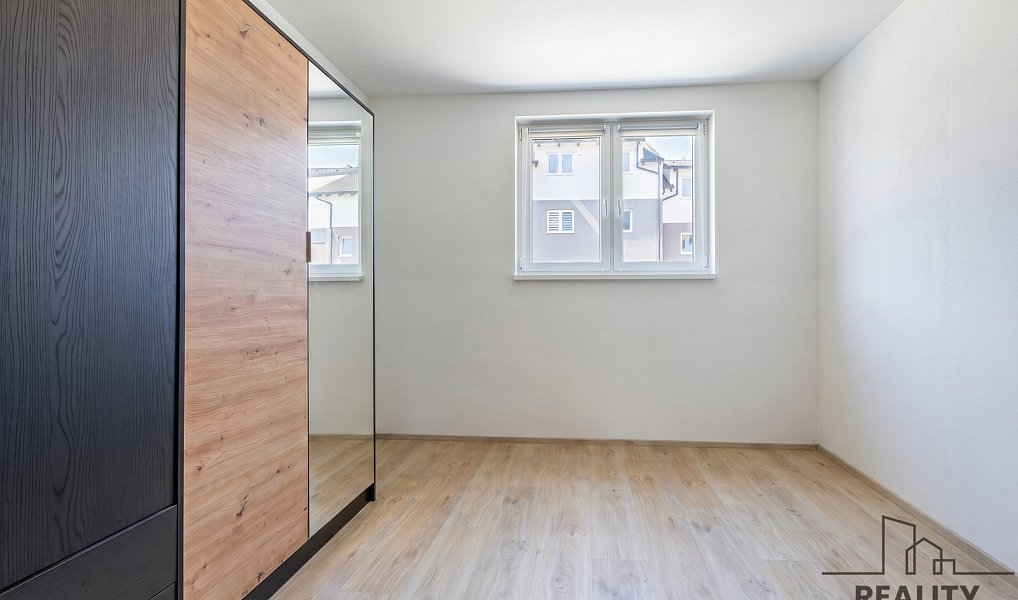 Prodej bytu 4+kk 80 m², Vochov – náhled fotky 19