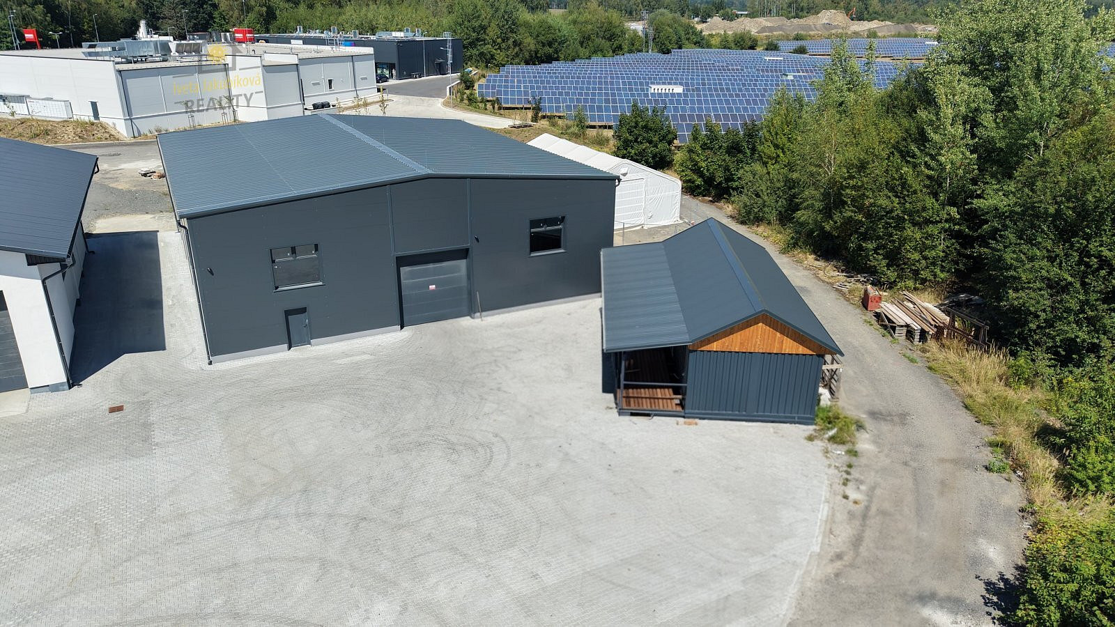Prodej skladovacích prostor 1 500 m²