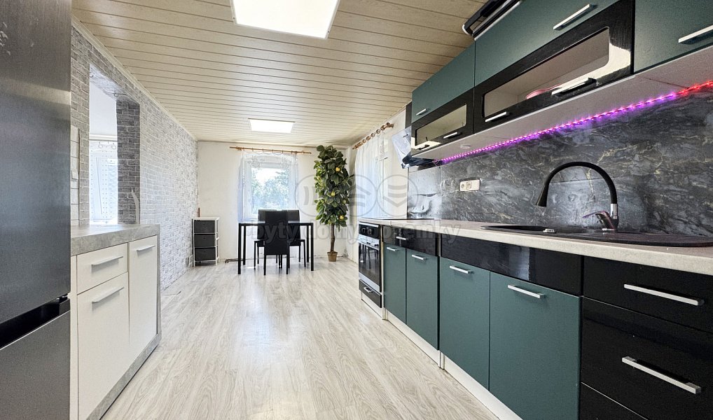 Prodej domu 295 m² s pozemkem 1 044 m², Děpoltovice – náhled fotky 2