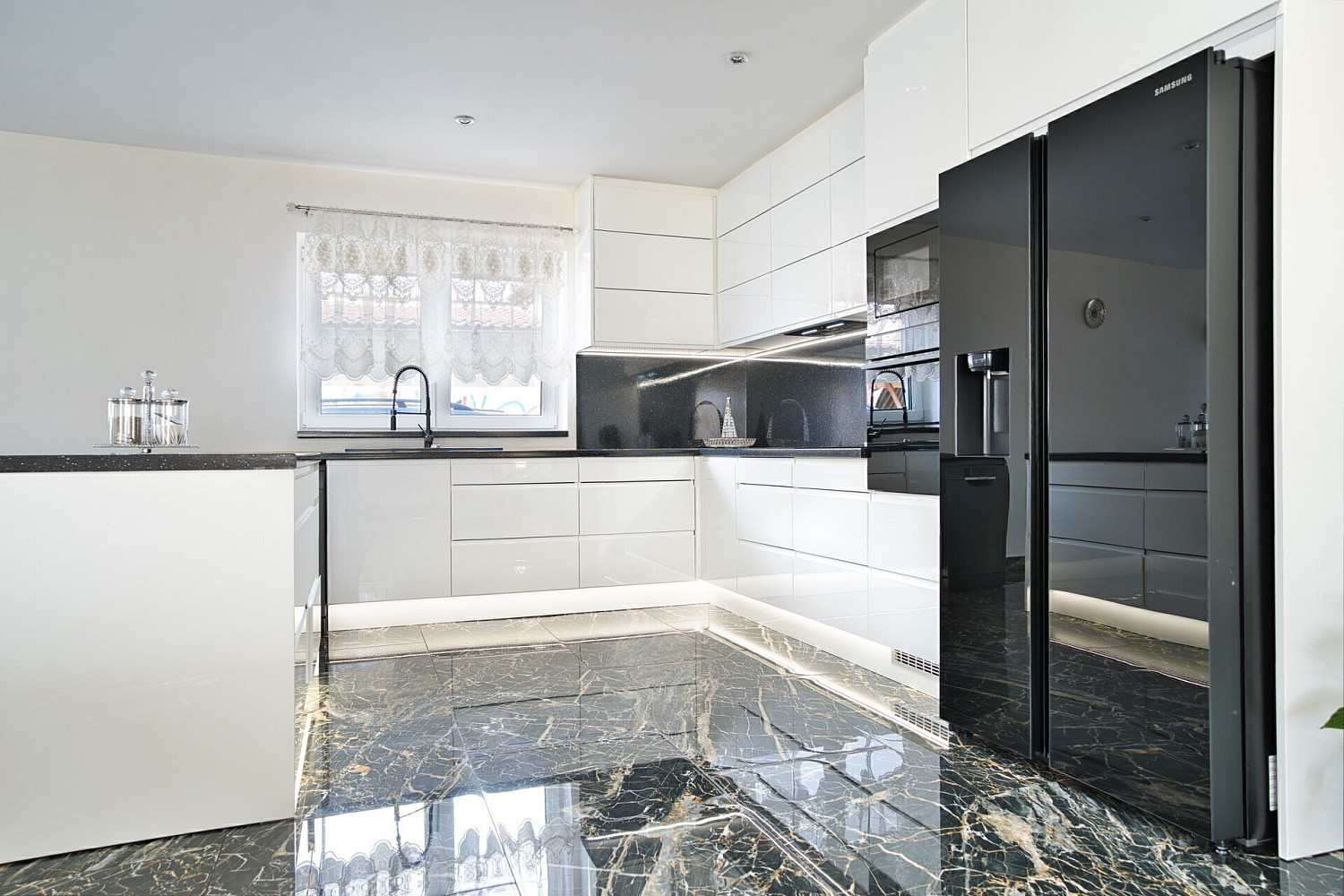 Prodej domu 180 m² s pozemkem 656 m² – pohled 6