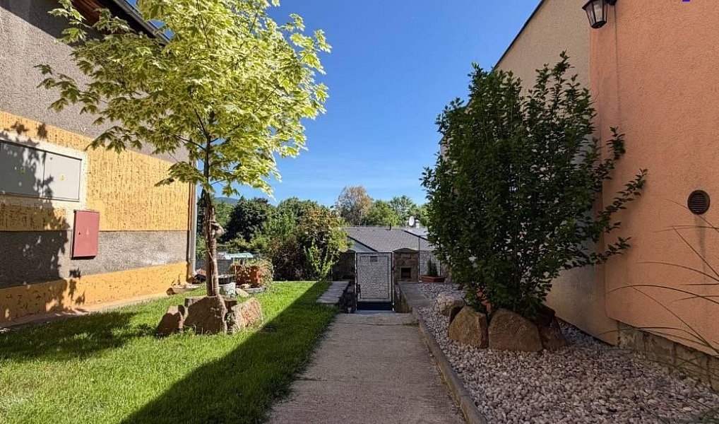Prodej domu 230 m² s pozemkem 527 m², Jirkov – náhled fotky 4