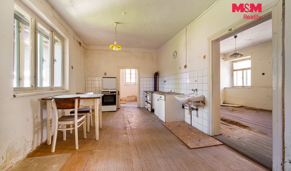 Prodej domu 150 m² s pozemkem 335 m², Svratka – náhled fotky 17