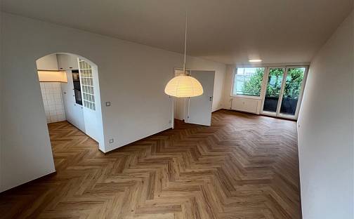 Pronájem bytu 2+kk 63 m², Vrážská, Praha 5 - Radotín, okres Praha
