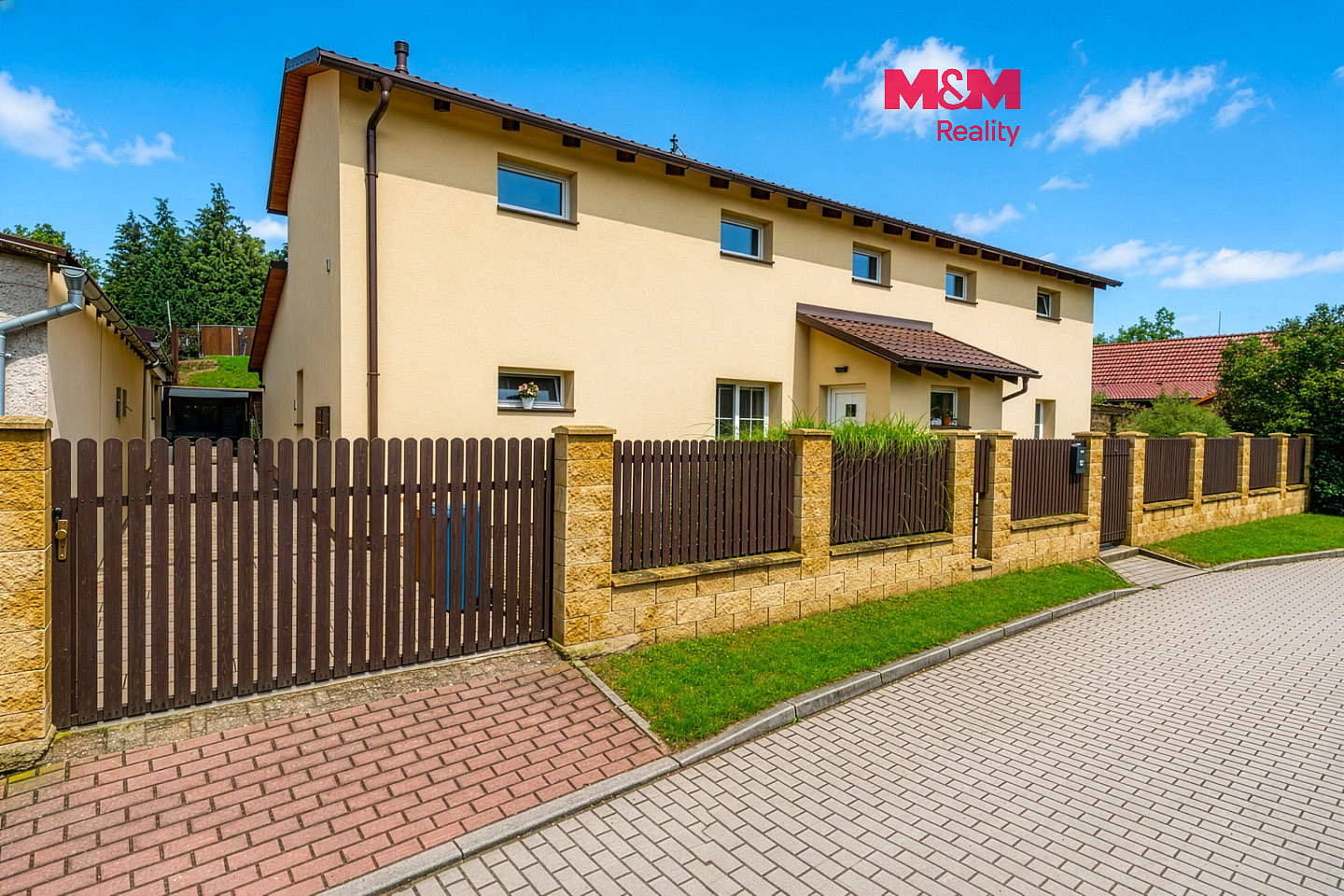 Prodej domu 168 m² s pozemkem 836 m²