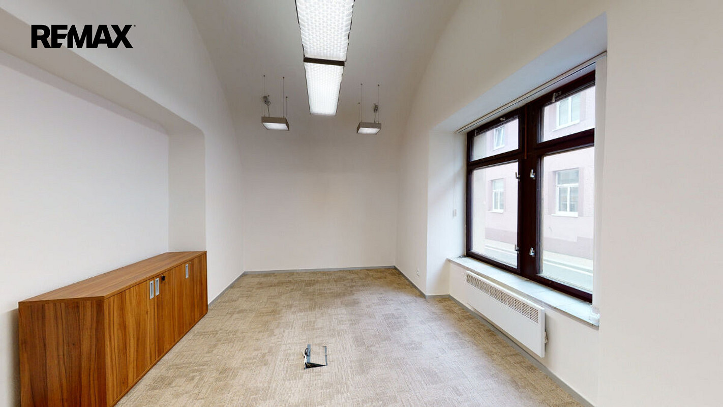 Prodej obchodních prostor 430 m² – fotografie 3