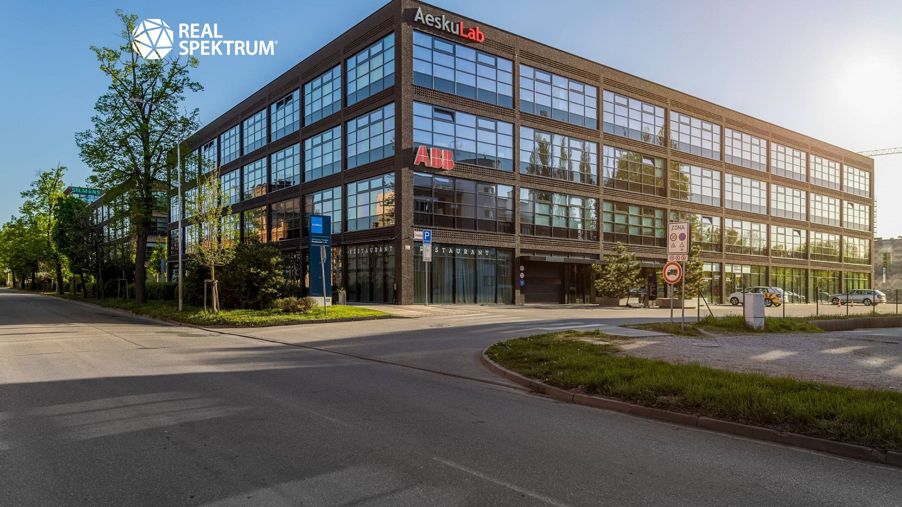 Pronájem obchodních prostor 119 m²
