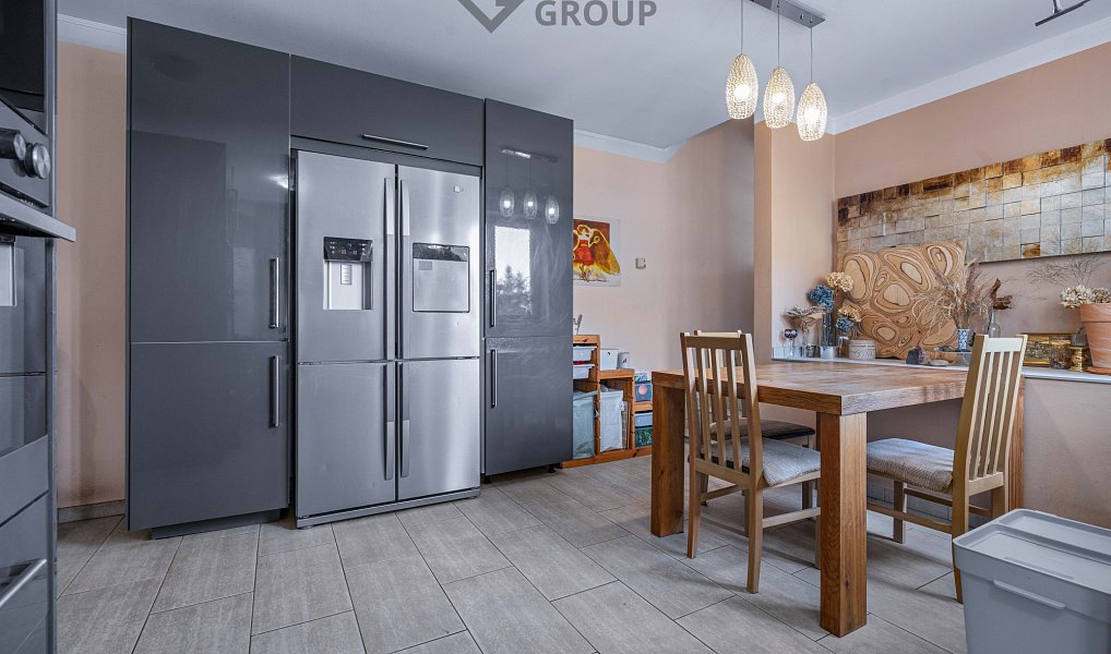 Prodej domu 213 m² s pozemkem 793 m², Chýnice – náhled fotky 4