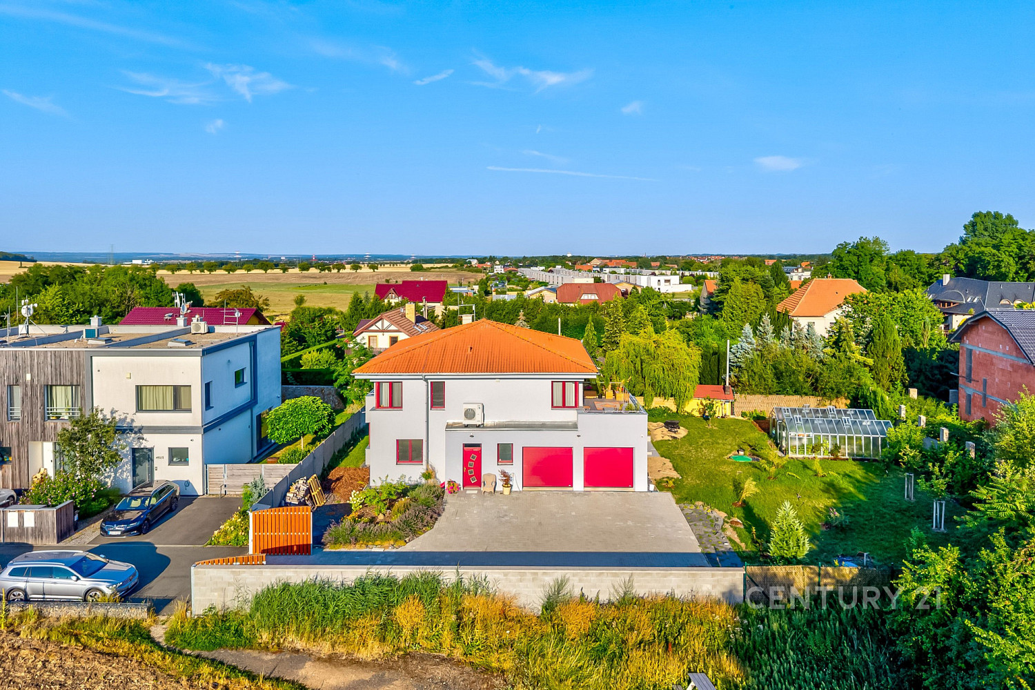 Prodej domu 246 m² s pozemkem 1 219 m² – fotografie 2