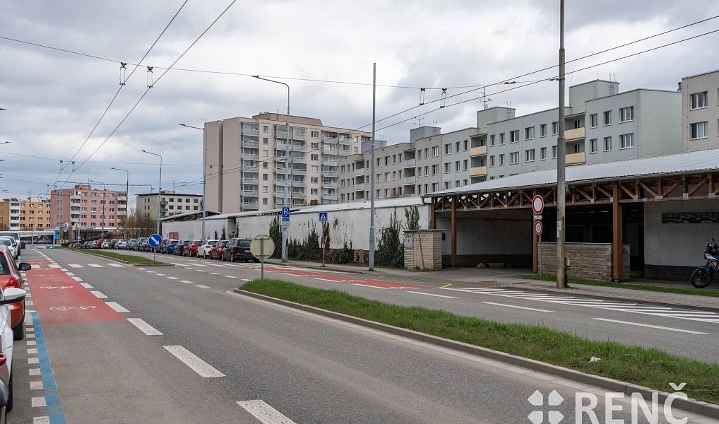 Prodej nadstandardní samostatné garáže o ploše 62,9 m2 na ulici Petra Křivky, Brno Nový Lískovec., Brno – náhled fotky 8