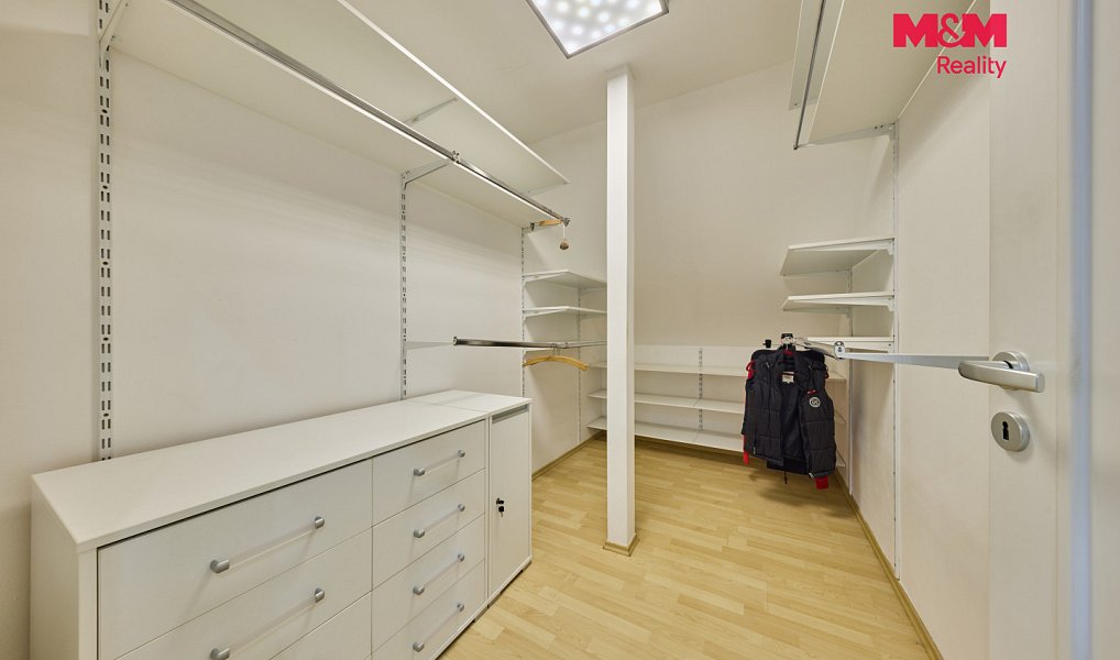 Pronájem domu 185 m² s pozemkem 1 755 m², Trutnov – náhled fotky 4