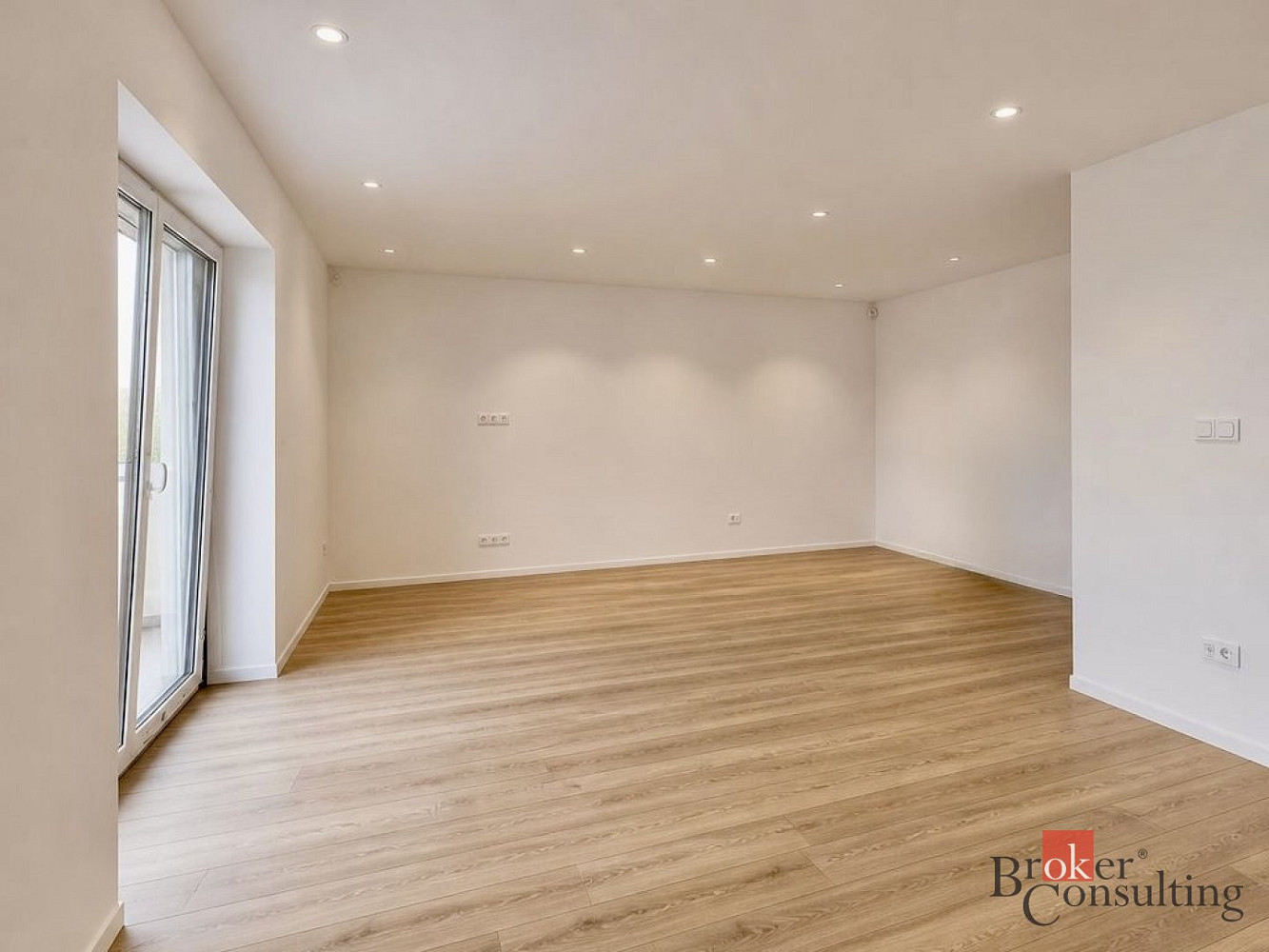 Prodej bytu 2+kk 64 m² – fotografie 2