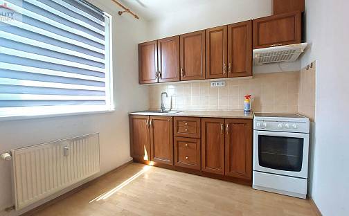 Pronájem bytu 1+kk 33 m², Nádražní, Valašské Meziříčí - Krásno nad Bečvou, okres Vsetín