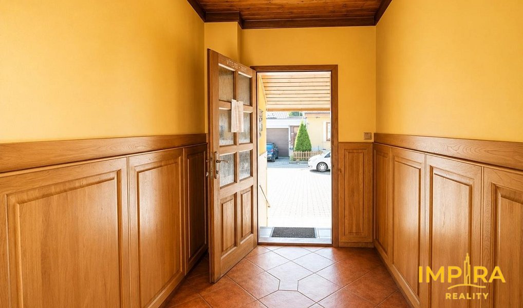 Prodej nájemního domu, činžáku 2 434 m², Nová Bystřice – náhled fotky 13
